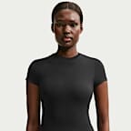 NIKE公式】NikeSKIMS Matte ウィメンズ パッディド ベビー Tシャツ